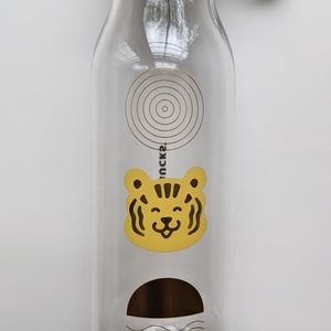 Starbucks Asia plastic 24oz tiger water bottle BNWT
